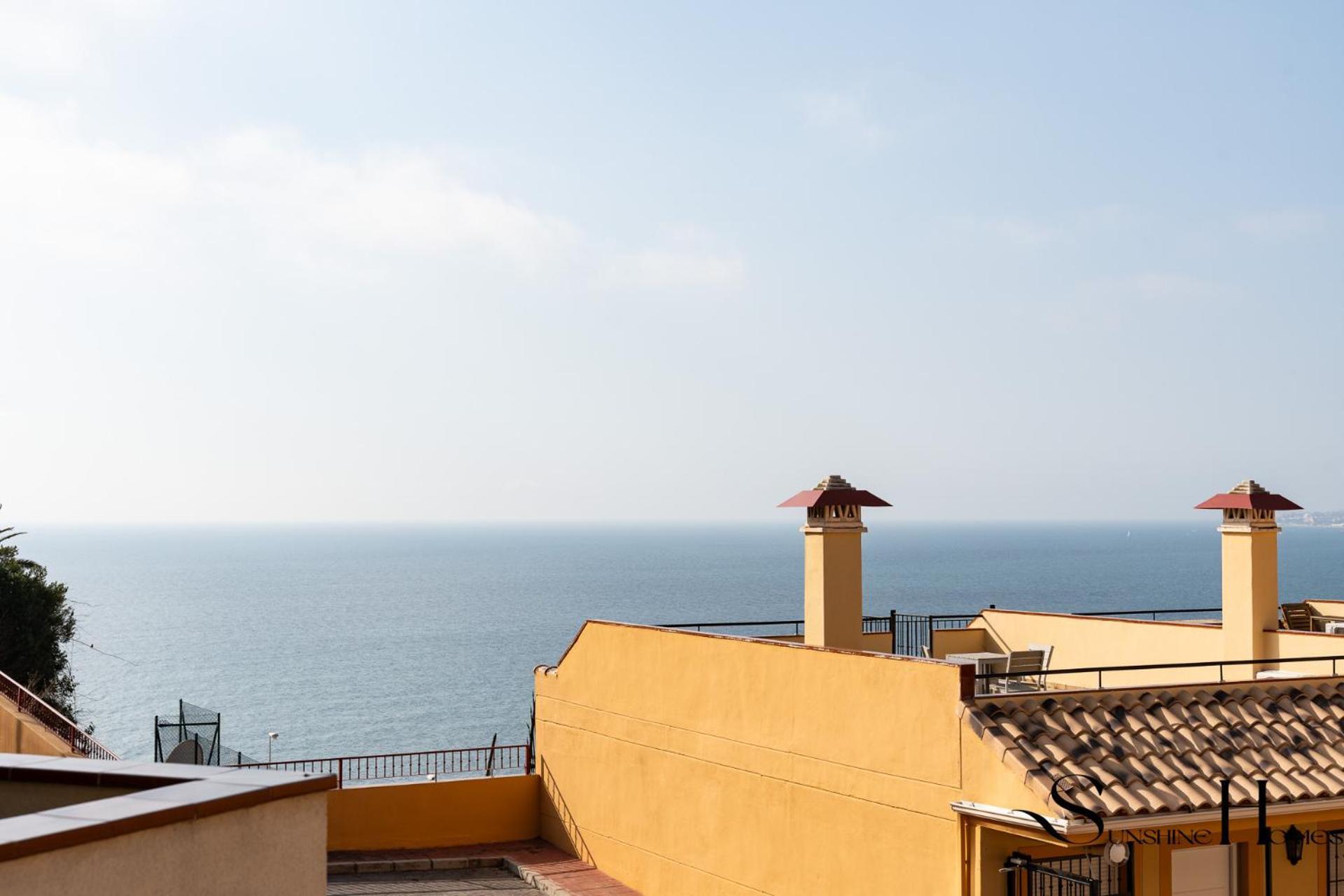 Beachside Retreat With Private Terrace بينالماذينا المظهر الخارجي الصورة